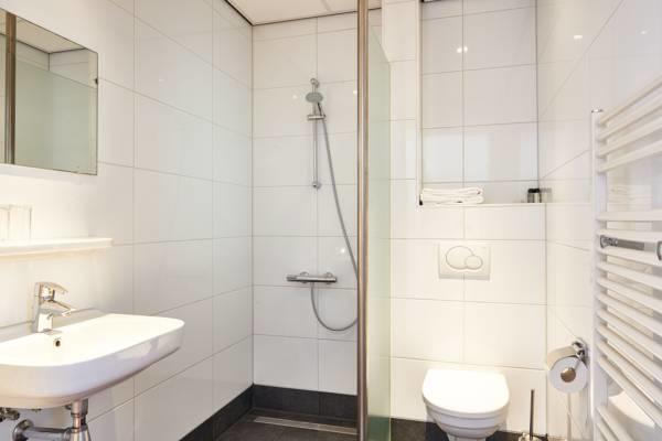 Stads Hotel Boerland Емен Екстериор снимка