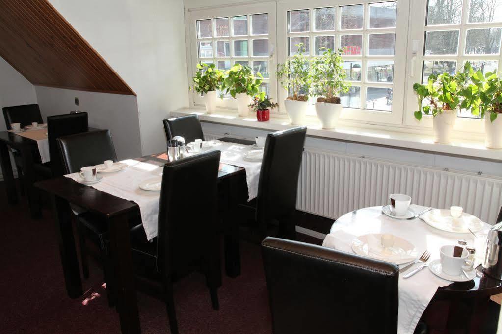 Stads Hotel Boerland Емен Екстериор снимка